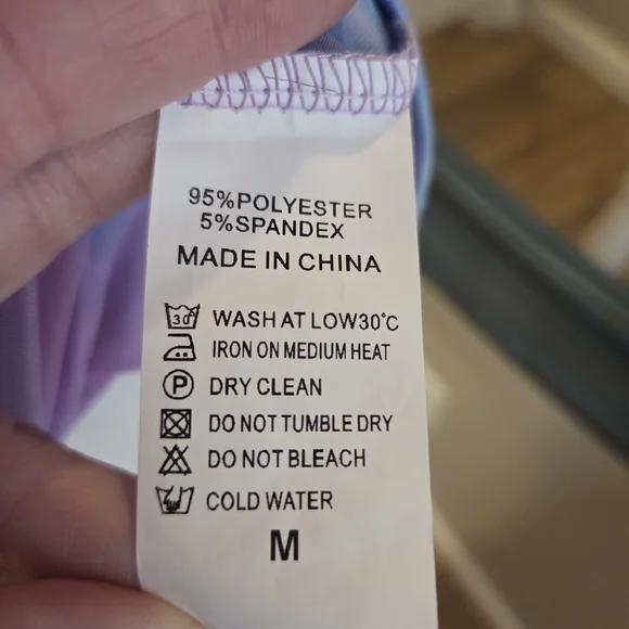 Pastel Tie-Dye "Mama" Short Sleeve Tee - Pink & Blue V-neck Leopard Graphic Tee - Picture 6 of 6